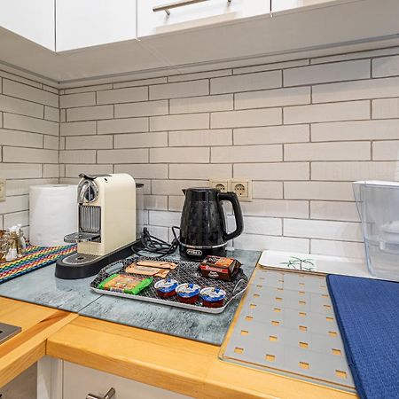אתונה Alimos Marina Beach Apartment מראה חיצוני תמונה